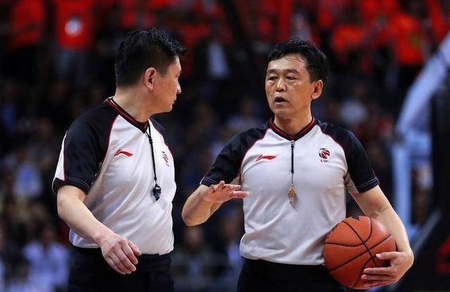 重磅:闫军已离开诸暨赛区!cba终于出手了?网友:是调岗吗?