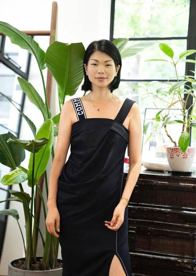 超模吕燕引争议!丑到似乡下土妞,被刻意吹捧为贬低中国人长相?