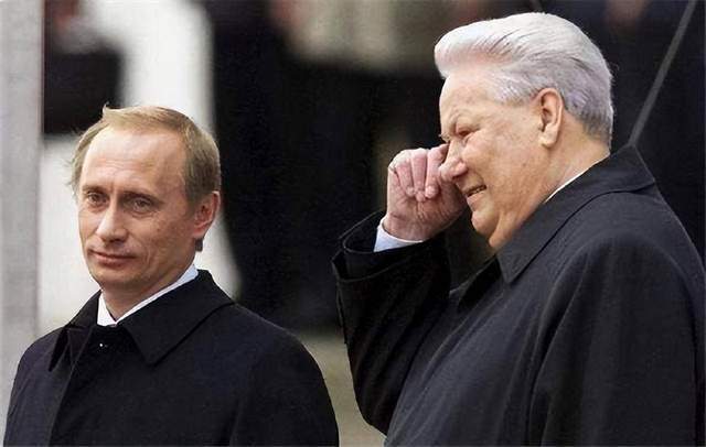 要是再算上1999年12月31日至2000年3月27日当代总统的那段履历,普京到