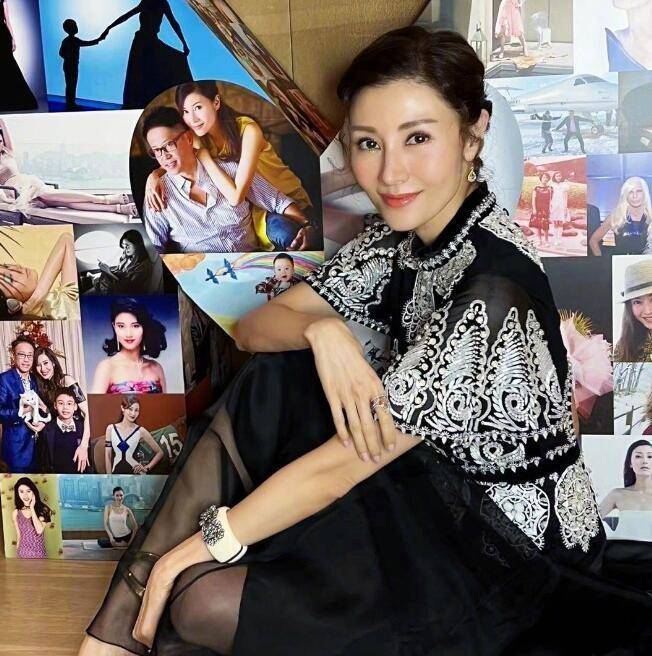 52岁李嘉欣大病初愈气色真好!