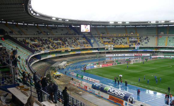 跟中超一样,意甲的球场设施,也让意大利球迷们抬不起头_尤文_问题