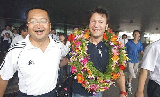 成一方教练,曾为万达冒生命危险,王老板心腹也回归_石磊_刘仁_足球