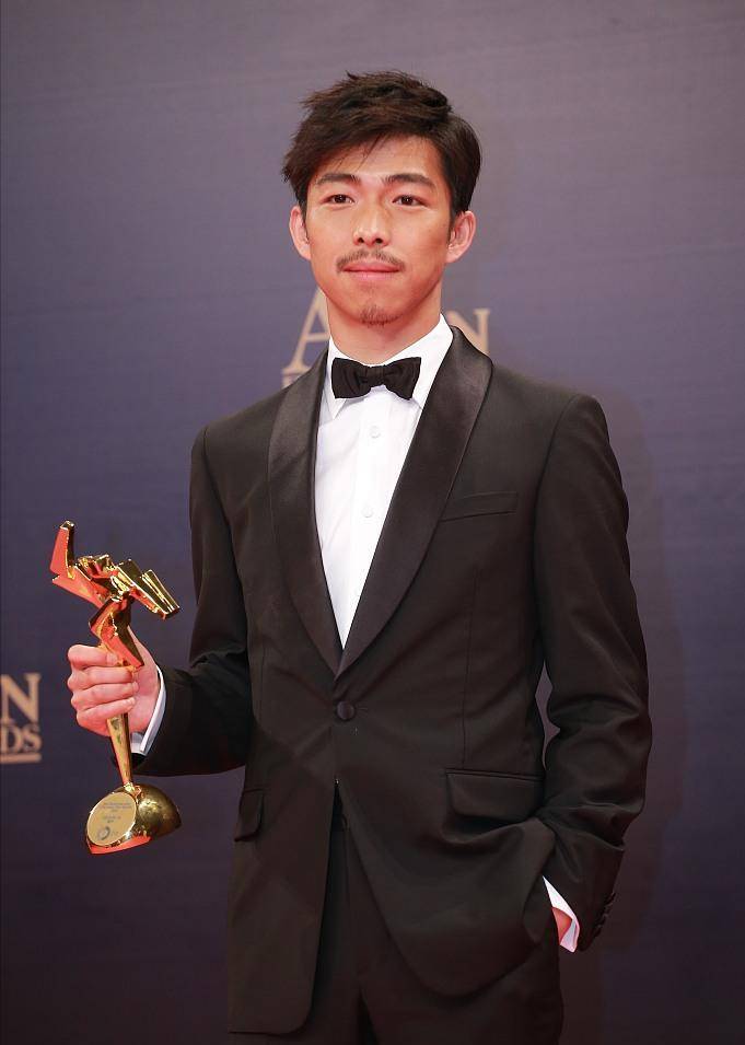 章宇:从话剧演员到华语影坛黑马,现如今为何被逼退网?_表演_时候_生活