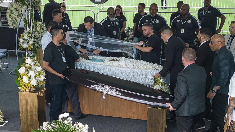 正式告别，巴西完成告别仪式，球王贝利确定下葬