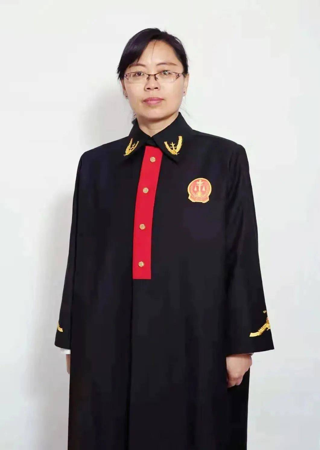 中国法官服图片