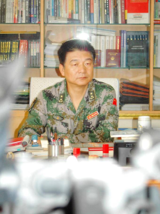 1984年,赵宗岐在老山防御战带兵上前线的时候,俘虏了对方的一名排长.