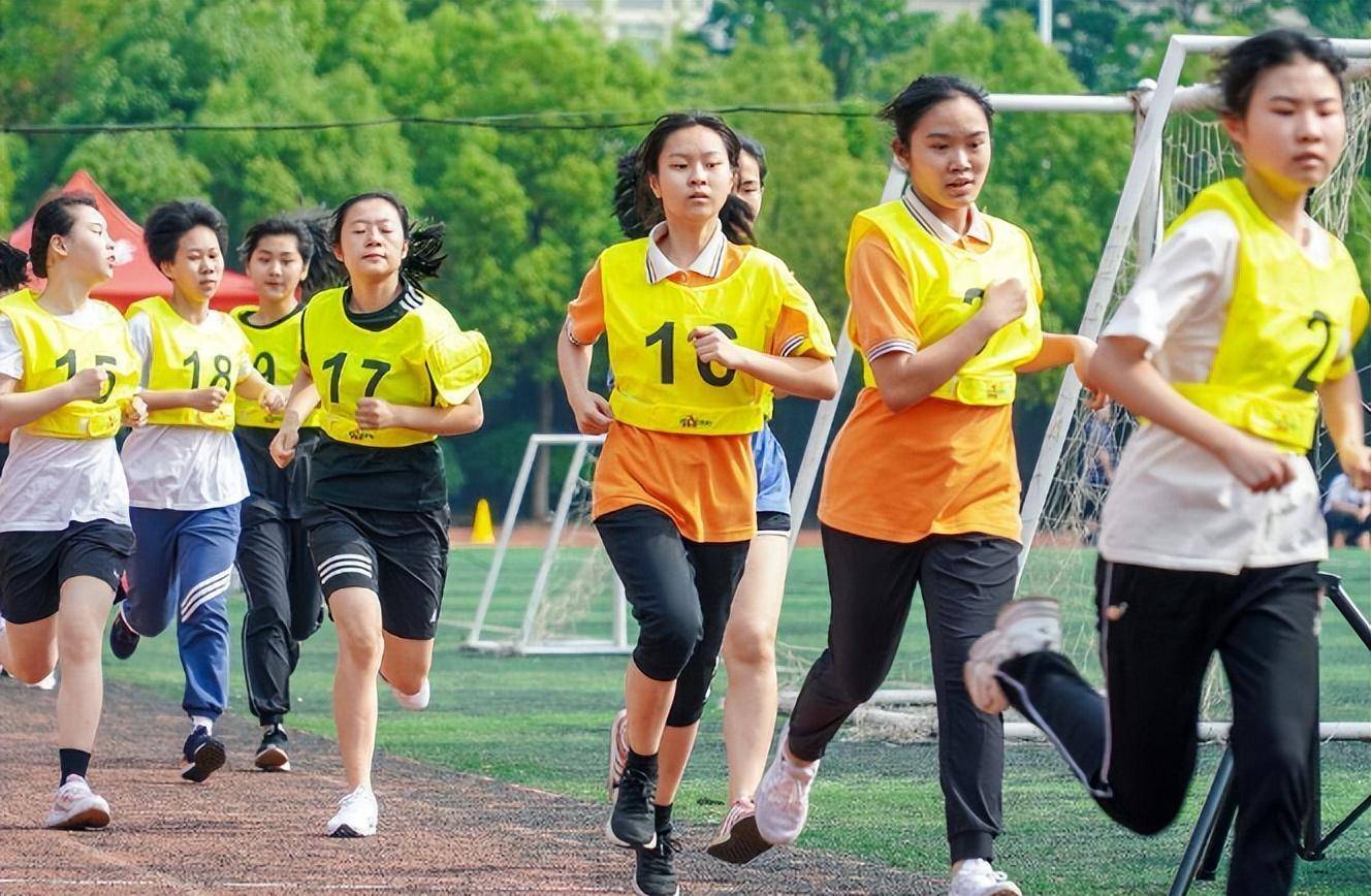 阳康之后的中学生比较担心,体育考试中的长跑怎么办,尤其是即将参加