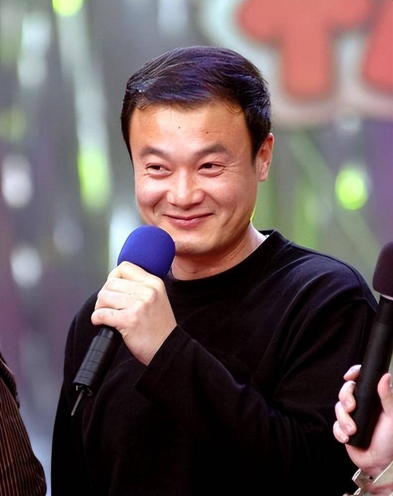 演员孙松:36岁结婚,婚后23年无儿无女,成母亲韩颖最大的遗憾_表演_韩