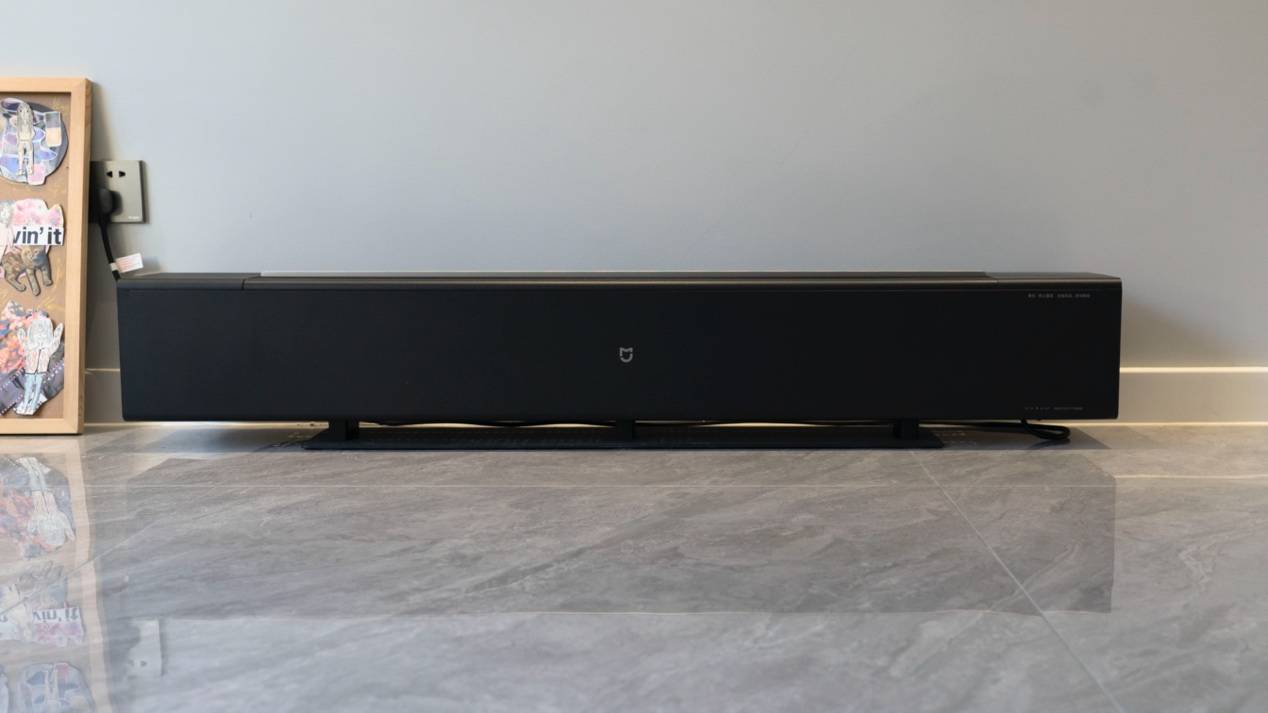 3秒速热 仿真火焰颜值天花板 米家石墨烯踢脚线电暖器仿真火焰版评测