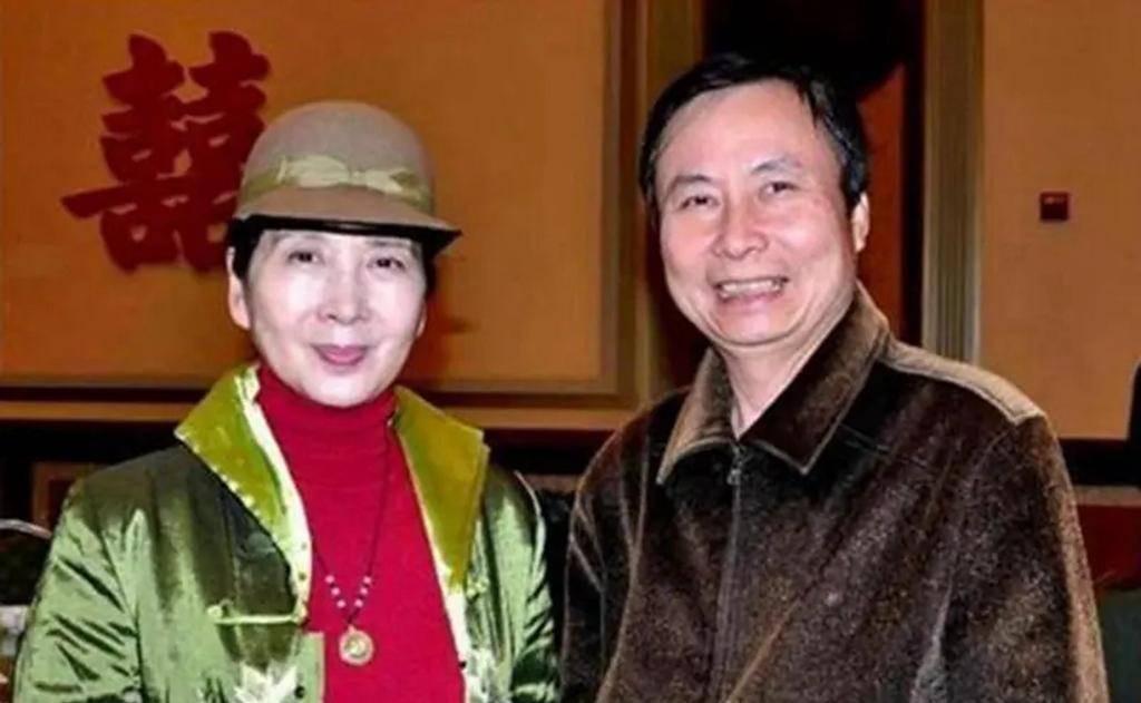 演员张晓林妻子是谁图片