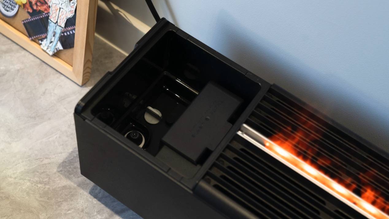 3秒速热 仿真火焰颜值天花板 米家石墨烯踢脚线电暖器仿真火焰版评测