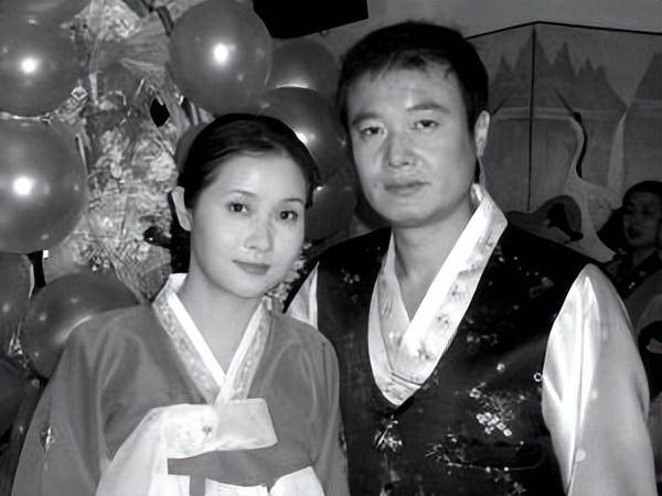 演员孙松:36岁结婚,婚后23年无儿无女,成母亲韩颖最大的遗憾_表演_韩