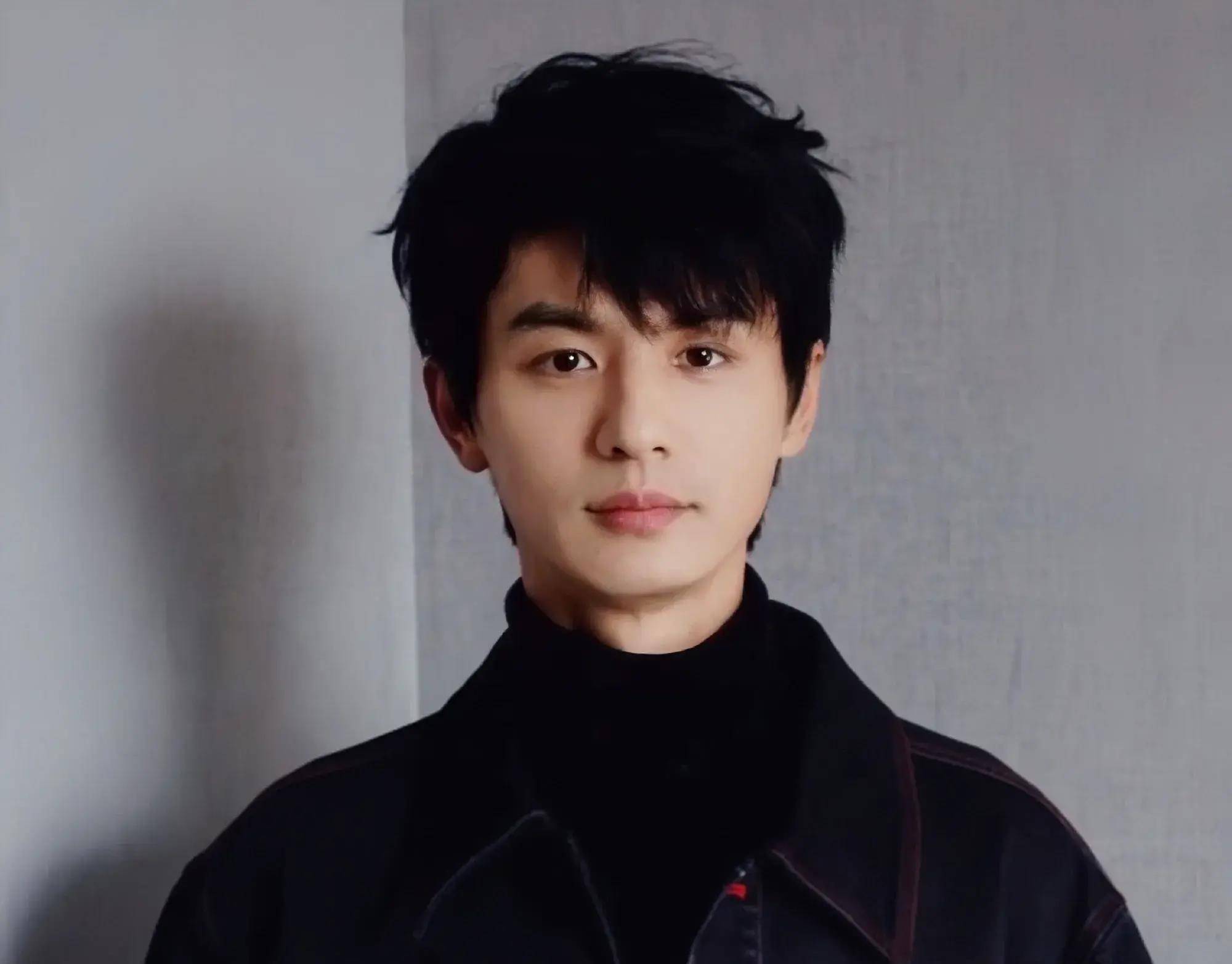 刘畅:当模特他走向国际,当演员被周迅力捧,37岁,他女儿已12岁_生活