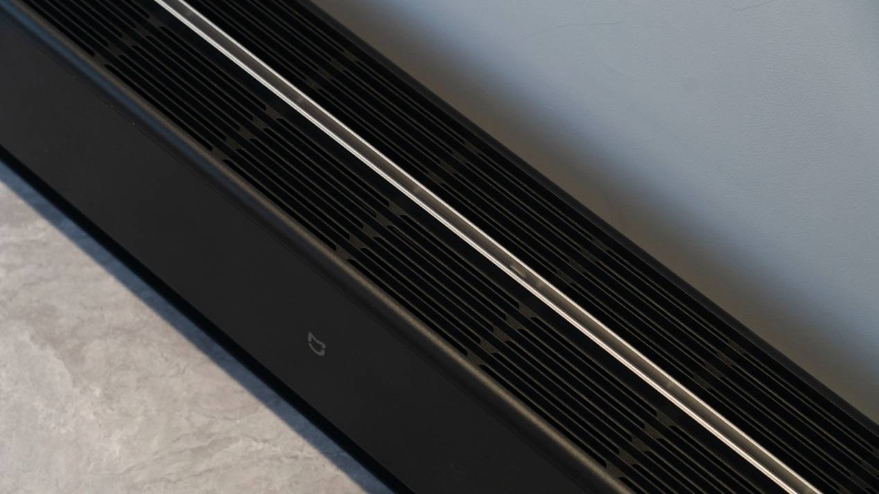 3秒速热 仿真火焰颜值天花板 米家石墨烯踢脚线电暖器仿真火焰版评测