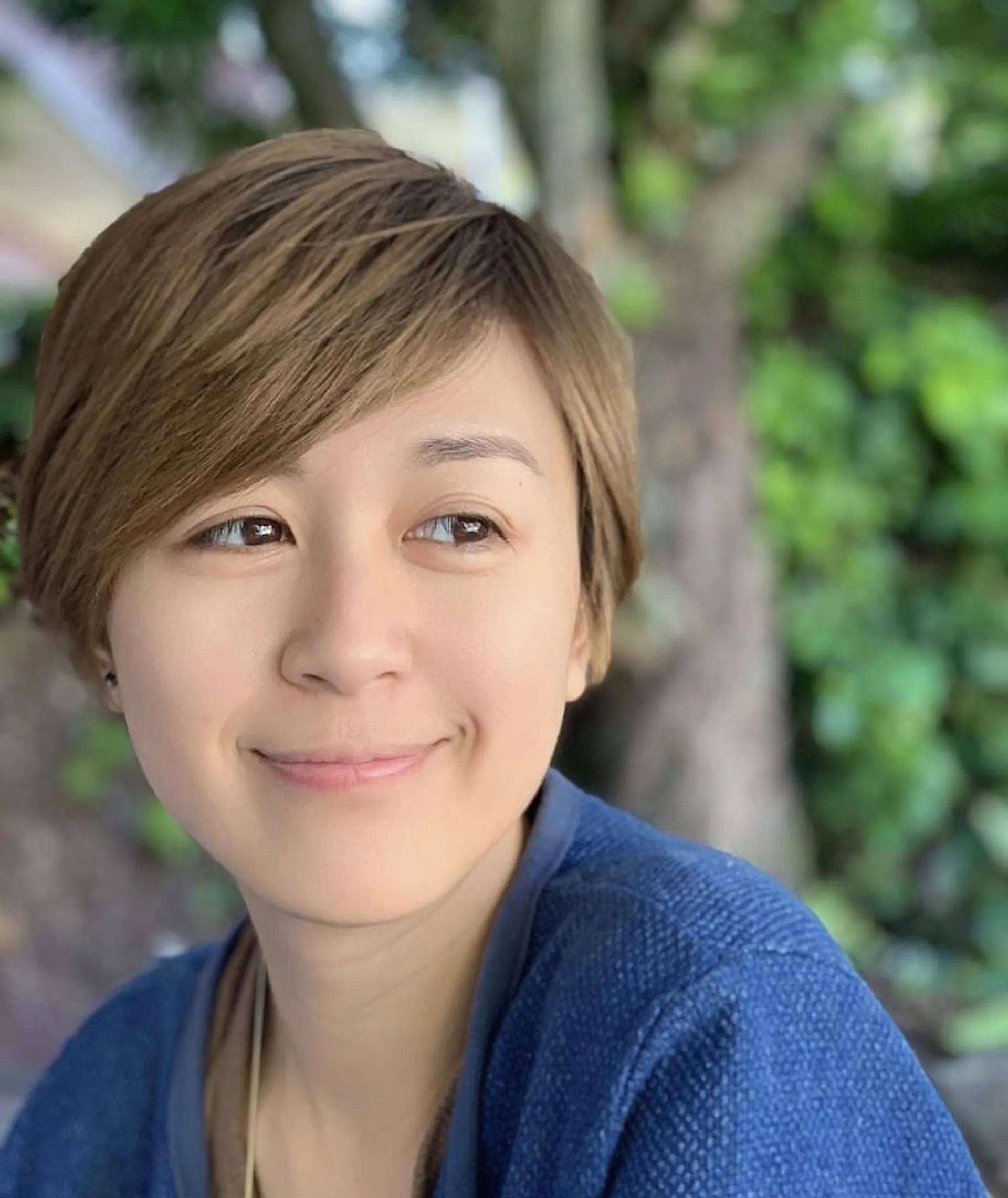 乐瞳乐瞳被誉为香港元祖级宅男女神,同样也被称是童颜女神.