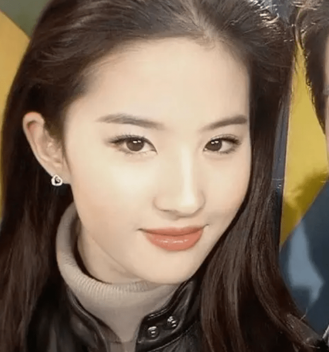 网传刘亦菲已婚?