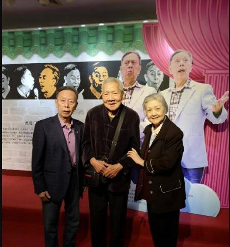 85岁的杨达和84岁的黄俊英，粤语相声艺术的泰山北斗