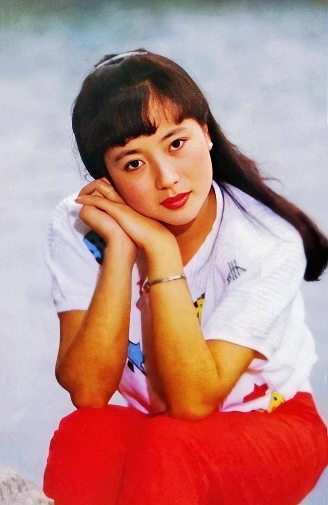 过早息影如今在哪_梁玉瑾_电影_一角