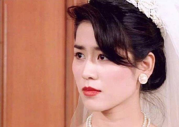 12张经典港星婚纱照曝光,刘嘉玲居然垫底?