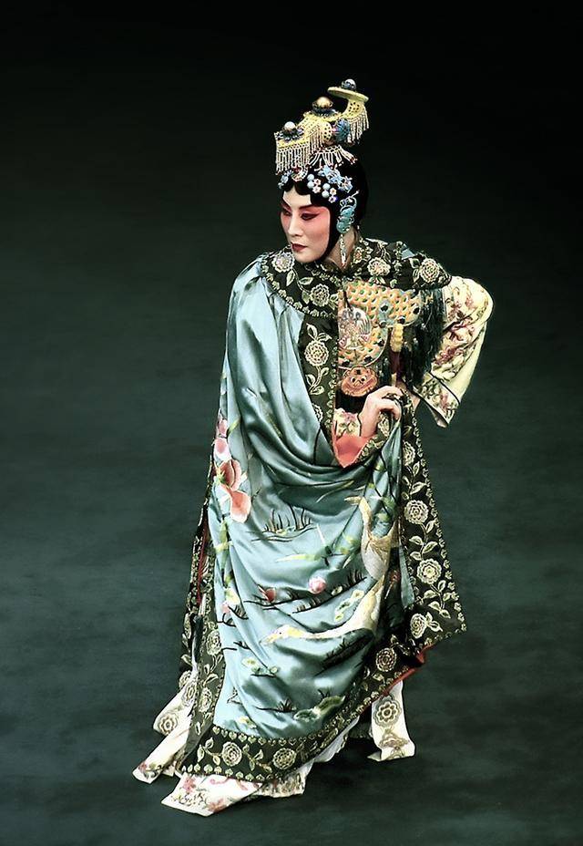 大青衣张火丁和史依弘的梨园姐妹情_程派_京剧_名旦