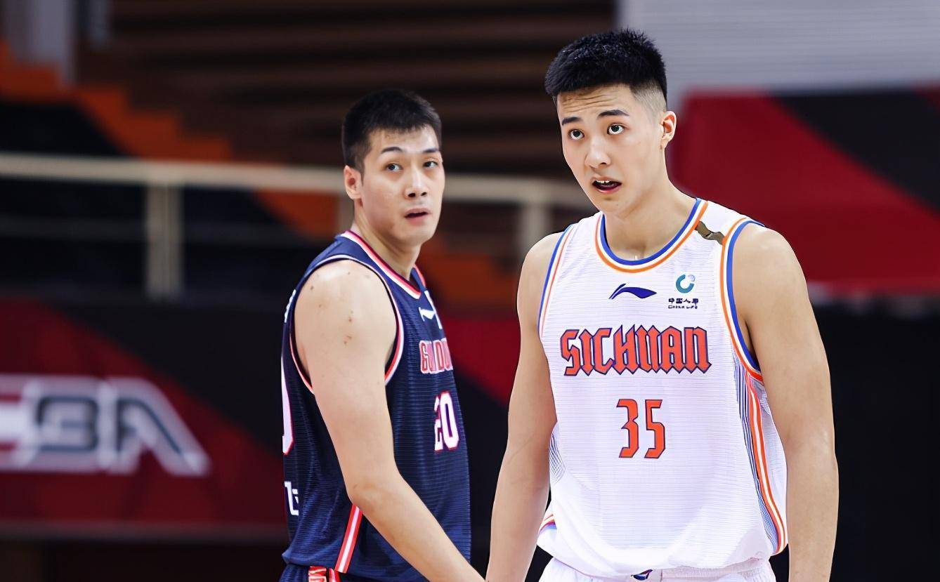 表现力压张宁和祝铭震!