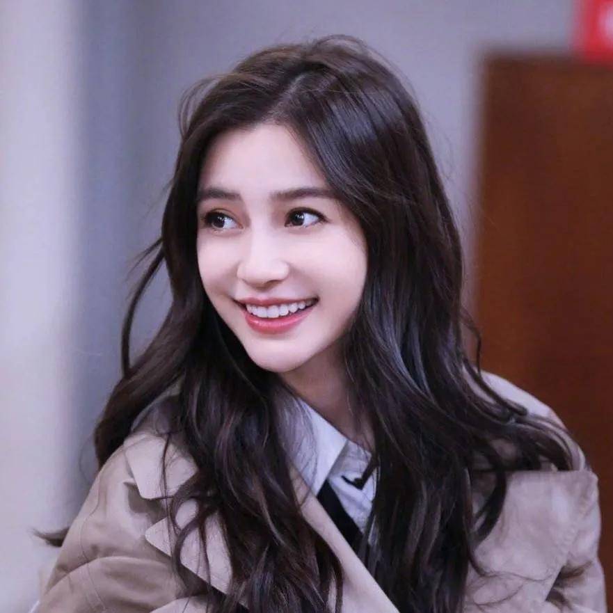 年底大瓜接连不断,李小璐贾乃亮复合,向太打开评论 杨颖已有男友_直播