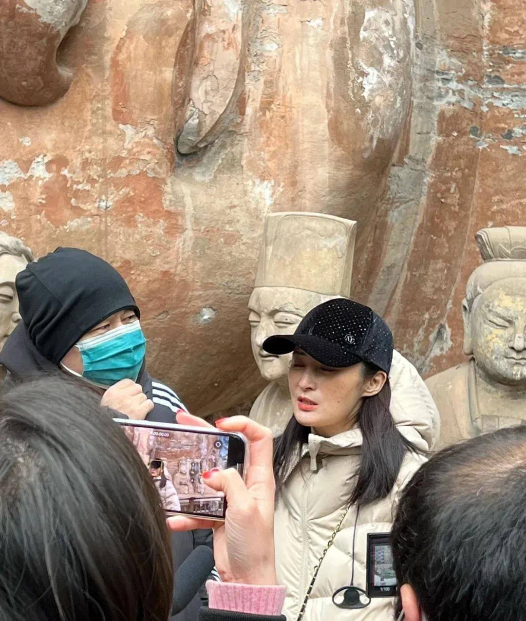 47岁蒋勤勤回重庆老家过年!