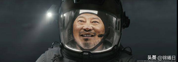 《流浪地球 2》的50个隐藏细节彩蛋?你发现了多少?_刘培强_张鹏_马卡洛夫
