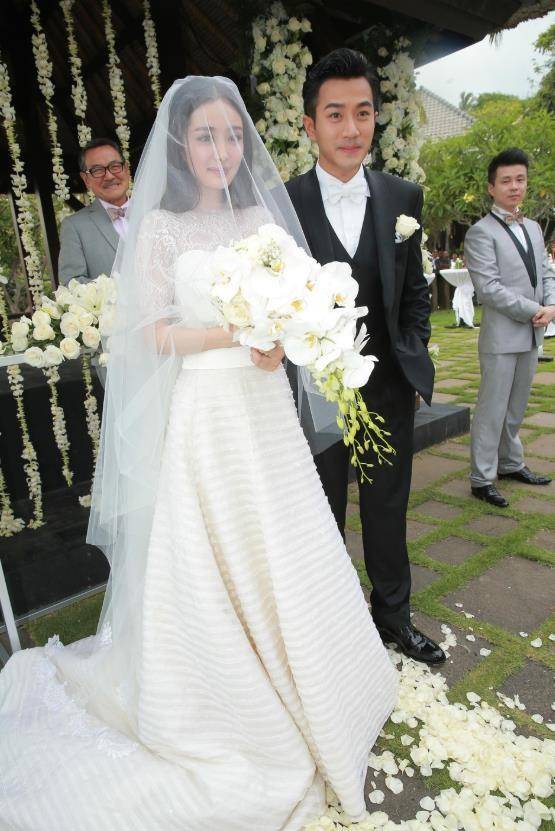 程晓玥:借窦骁炒作,威逼郑恺道歉,如今跟未婚夫恋爱时间引争议_程母