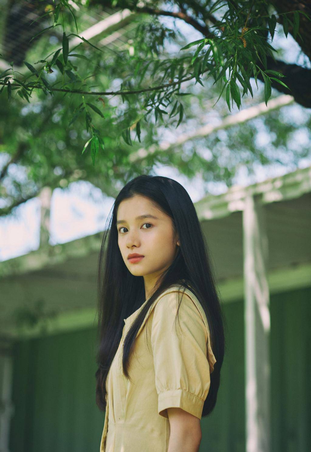 张婧仪:拥有独特的少女温润舒服的气质,用青春诉说着故事_生活_照片