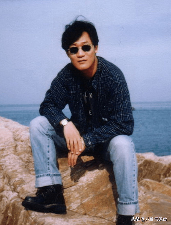 歌手谢东:和戴娆谈恋爱,三次涉毒生活无望,母亲助他走出泥坑_马增蕙_侯宝林_谢凌霄