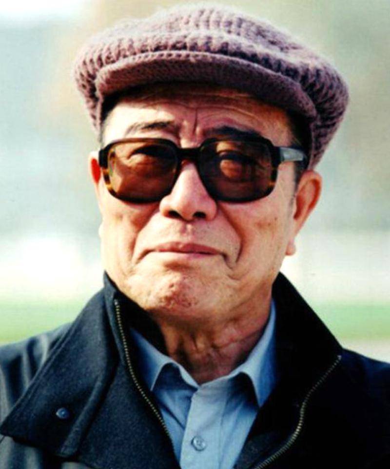 这个演员不是别人,而是与大家很熟的著名演员里坡.