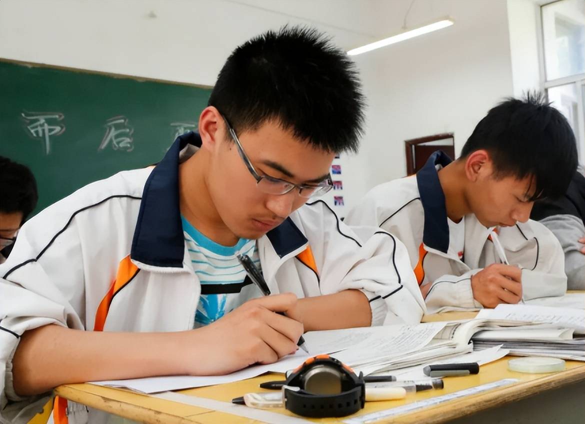 “大部分北大学生没补过课”,过来人才知道,补课和不补课的区别_成绩_高考_家长