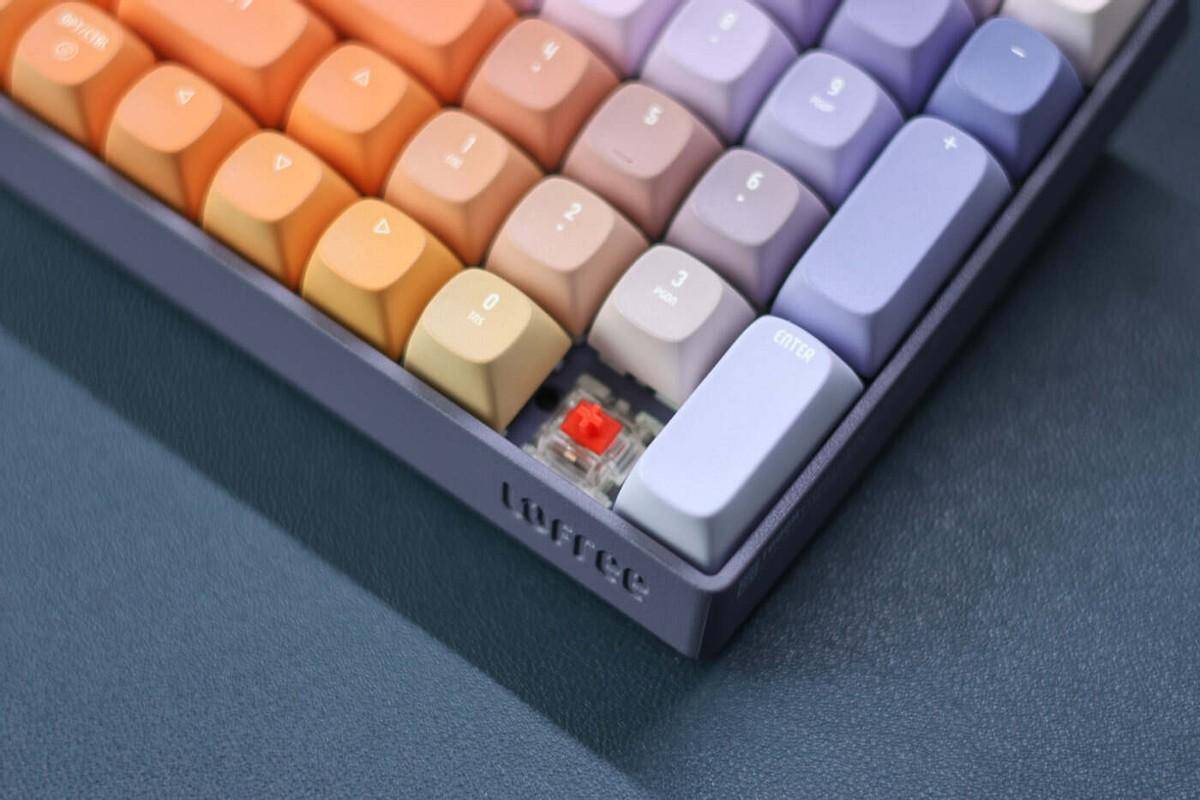 Lofree洛斐小翘星河入手体验,颜值与实用兼备的桌面好物