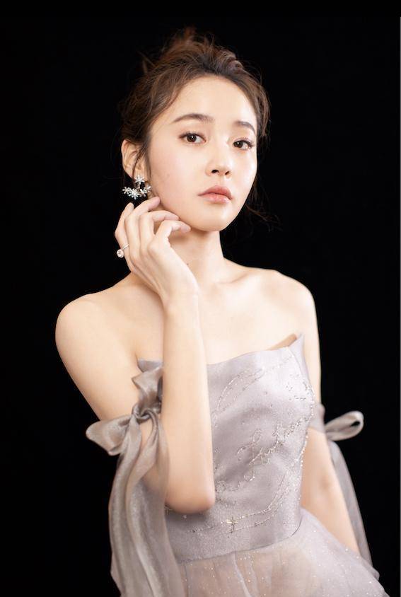 专访|《燃烧》张佳宁:每次演完都觉特别累,是那种心理上的折磨_许佳桐