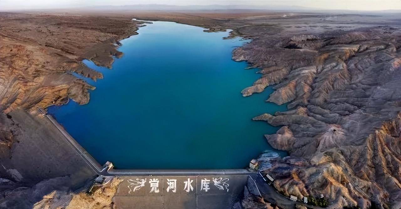 {上图为敦煌市的党河水库}如果有一天,考古学家们在敦煌市党河流域