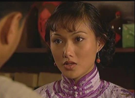 童年老剧《乌丫传说》:农村小丫头成为叱咤上海滩的黑帮女老大_阿德哥