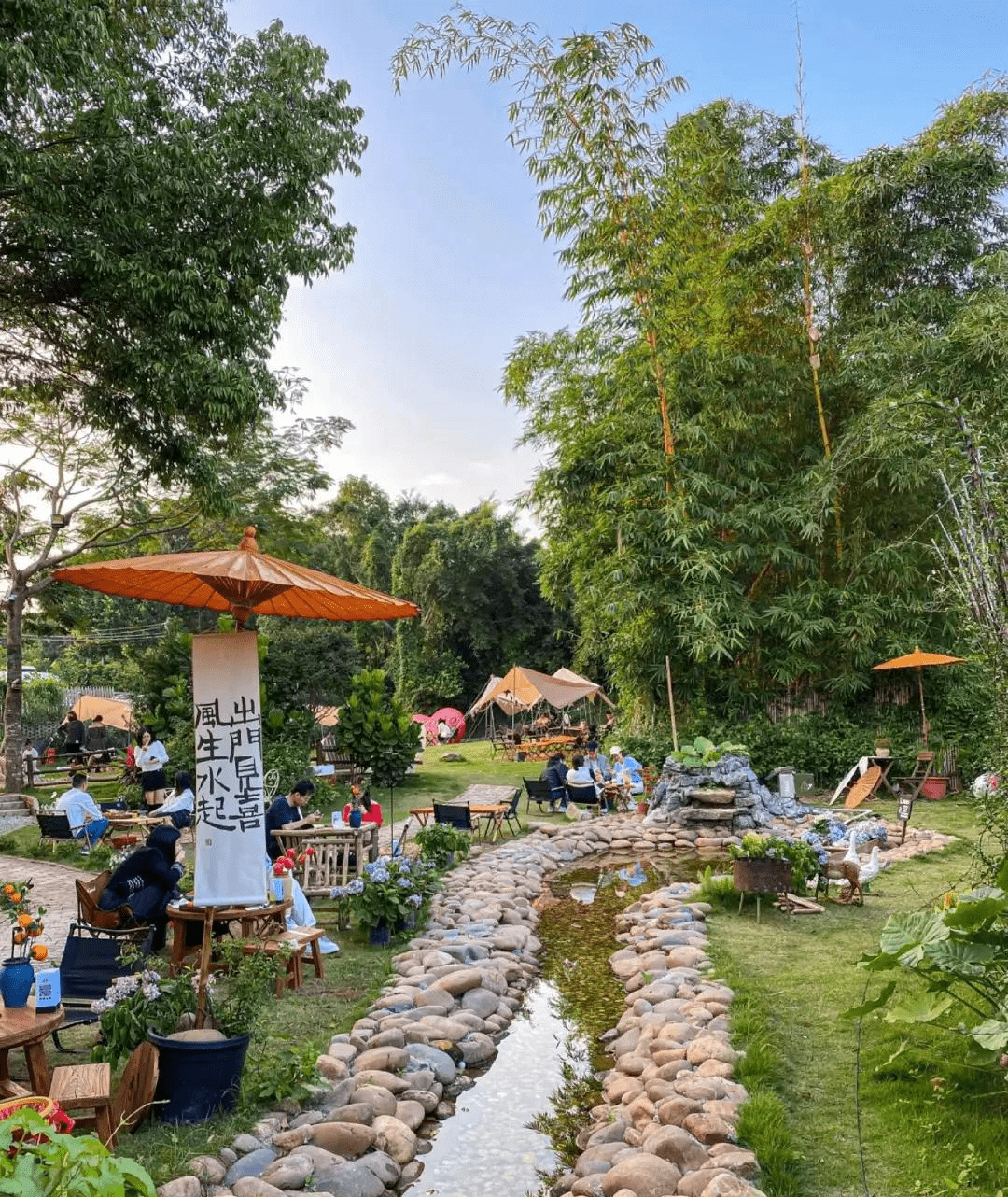 最近刷爆深圳朋友圈的桔塘小院,实在是太火爆好拍了_草坪_烟雾_景点