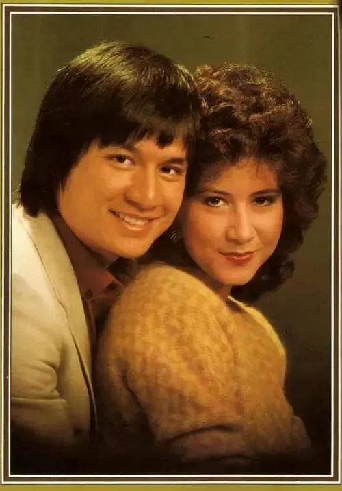 "情痴"甄妮:30岁失去傅声,4年后用遗精产女,一生为亡夫守寡_香港_电影