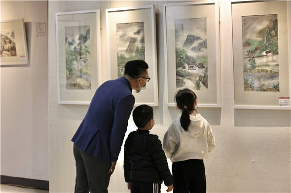 岛前楼东郑1988年-1991年于漳州市第二职业学校中师美术专业班就读