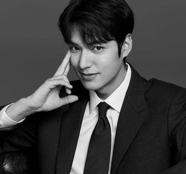 李敏镐33岁生日公司曝光其童年照,实力打脸整容传闻_欧巴_鼻子_五官