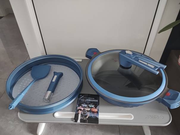 一口锅解决烹调厨具问题帝伯朗Century城际系列八合一浮雕多用锅