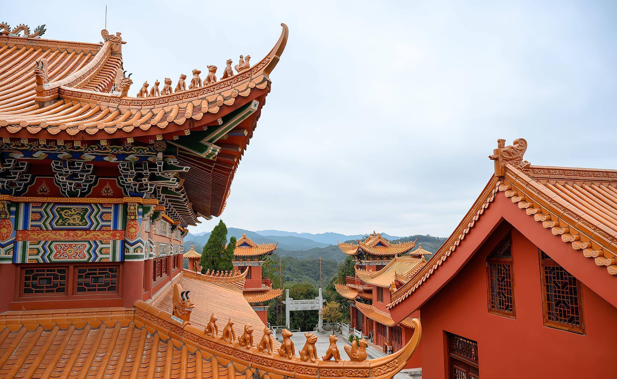 藏在全南高山之巅的天龙山寺,至今400多年历史,常年香火旺盛_寺庙