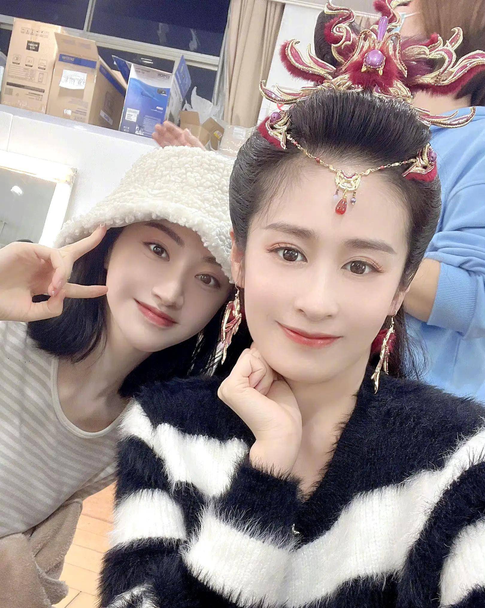 2月2日杨颖,颖儿,景甜,谭松韵,希林娜依高明星动态_造型_横店_恋人