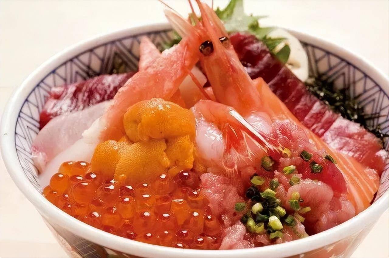 日本冬季必炫的海鲜丼饭,满满的海味,吃到你过瘾~