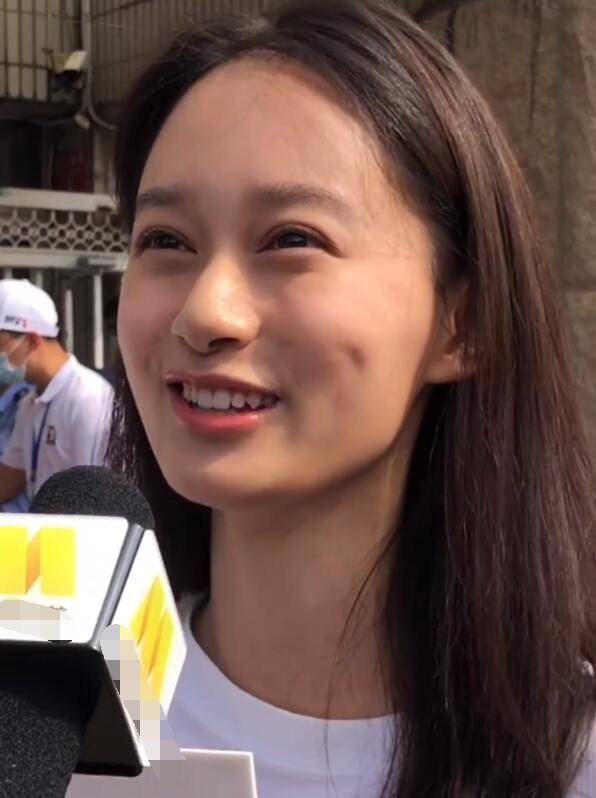 艺考学霸夏梦北电报到,真是个可爱的小迷糊,自曝想演校园剧_时候_媒体