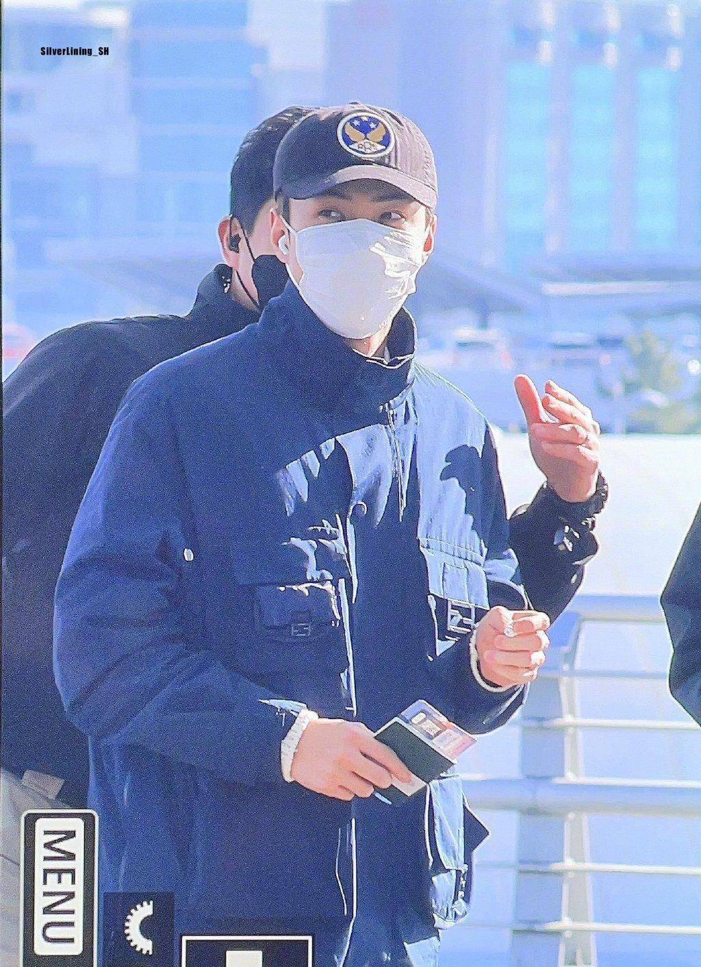 exo吴世勋和朴灿烈将在雅加达举行fancon,出国机场生图来袭!