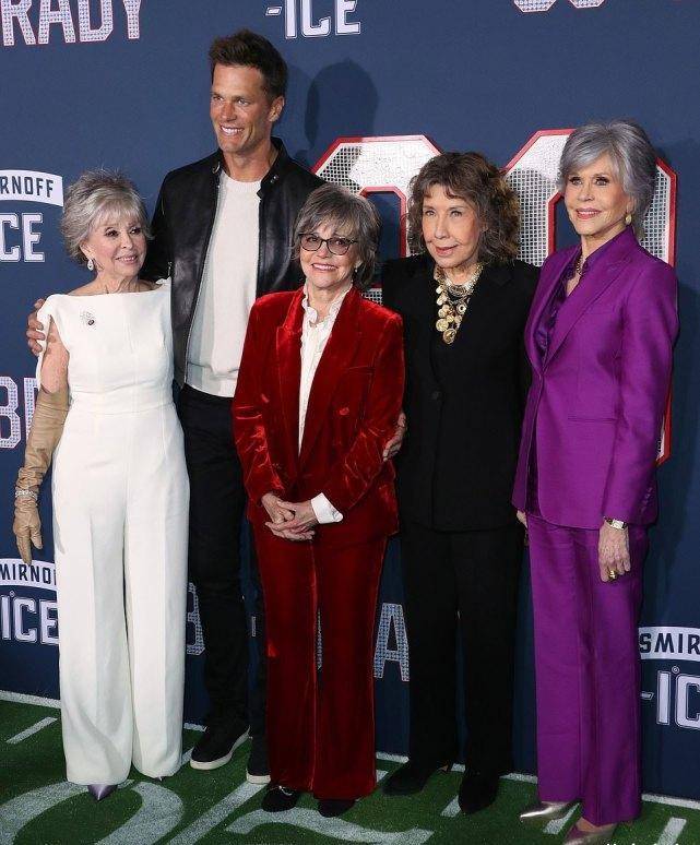 超级碗七冠王汤姆·布雷迪含泪退役!