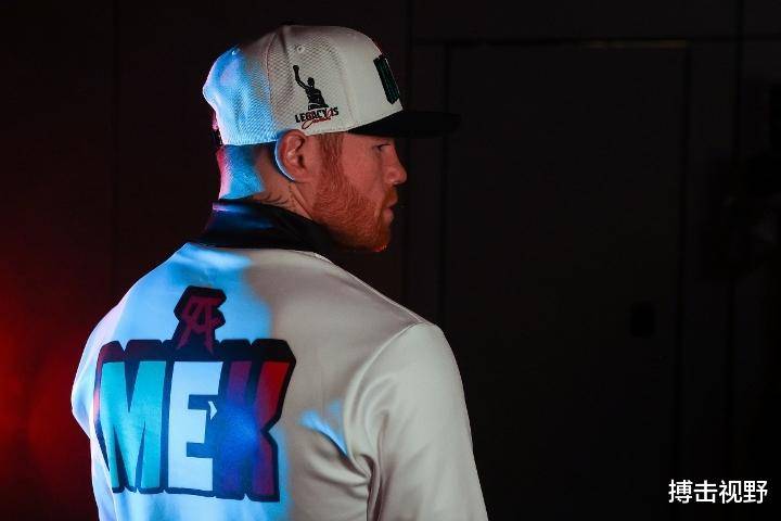 近日,埃迪-赫恩在接受采访时表示,苏尔阿瓦雷斯与约翰莱德的比赛将于6