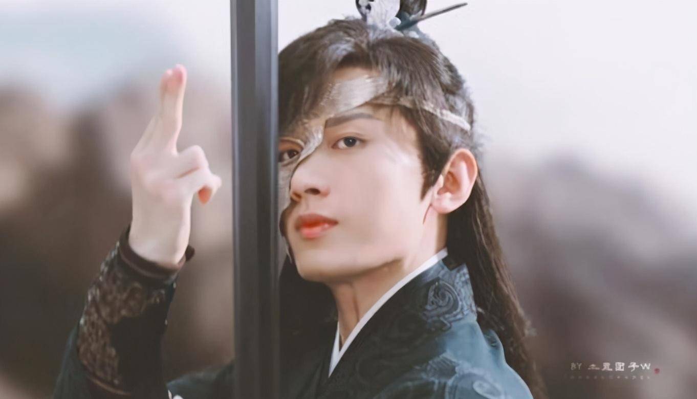 对于演员被说,相信《琉璃》云歌会的结果大家都看到了,因为成毅和